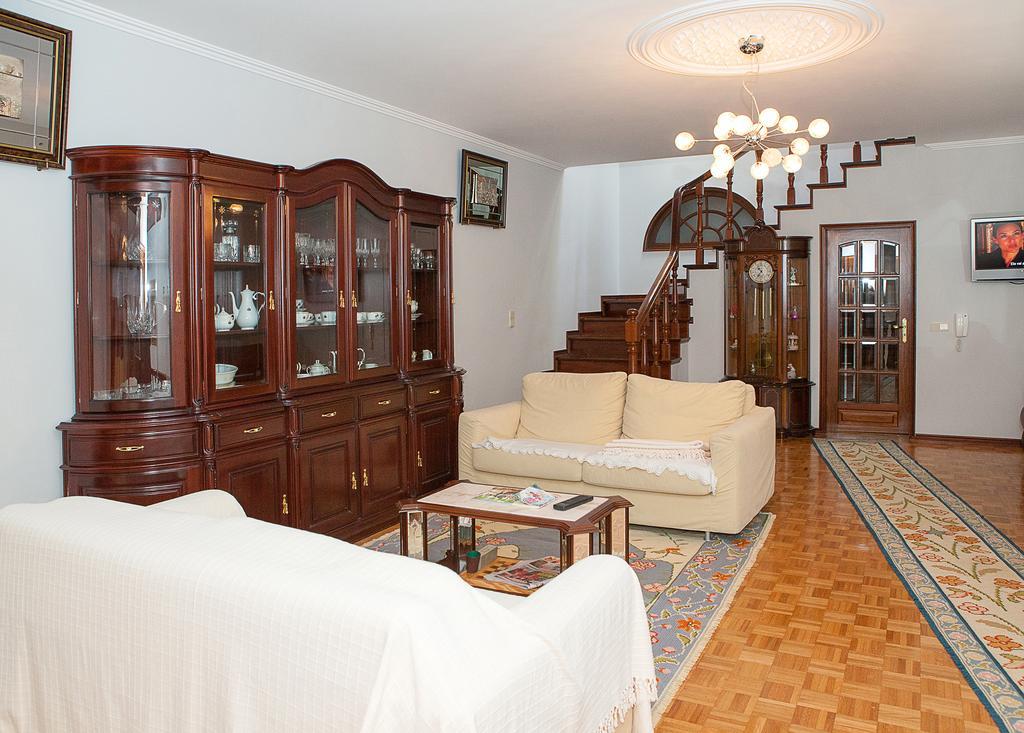 Guest House A&Z Espinho  Bagian luar foto