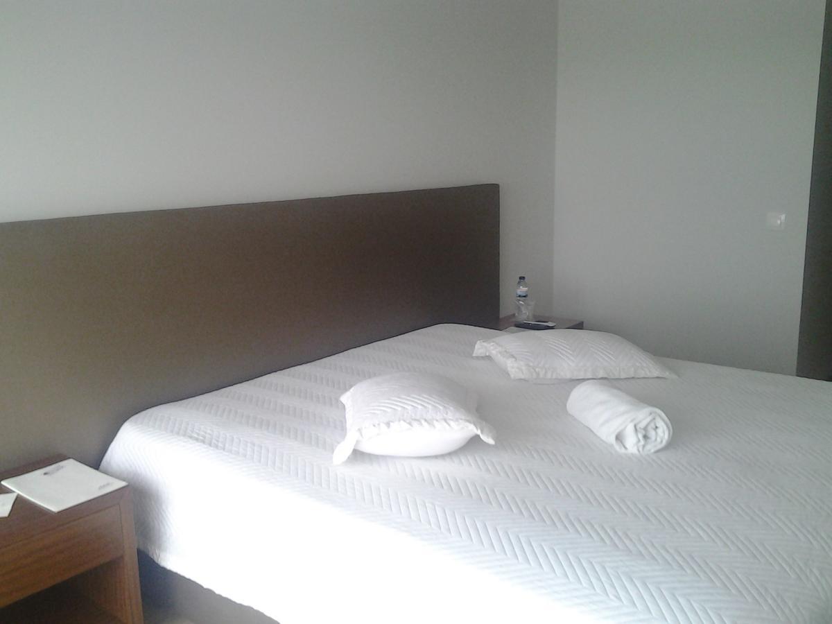 Guest House A&Z Espinho  Bagian luar foto